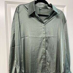 Daily Drills, Silky Button Down